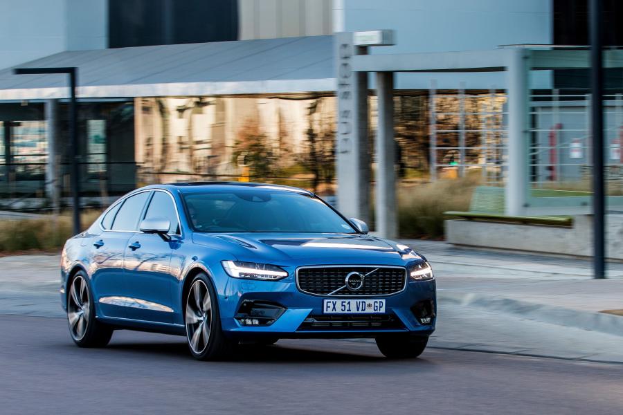  Volvo S90 T6 R-Design 2017 года  (ZA) (фото 16 из 20)